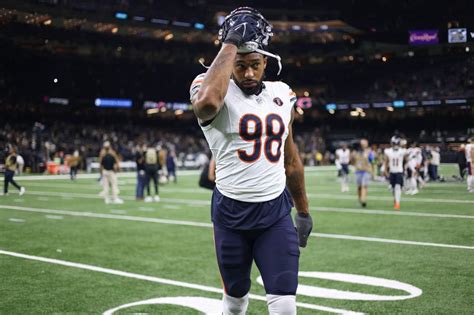 Column: Montez Sweat’s big contract with the Chicago Bears gives him security — and with it comes big-time pressure